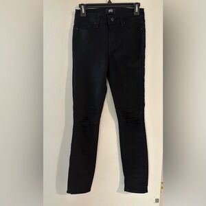 Paige Horton Skinny Jeans
Distressed knees
Like new - no distressed color